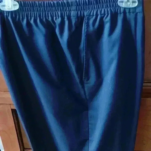 "KORET" 16P Navy Blue ¾ Elastic Waist. Side pockets comfortable fit EUC - Picture 4 of 7